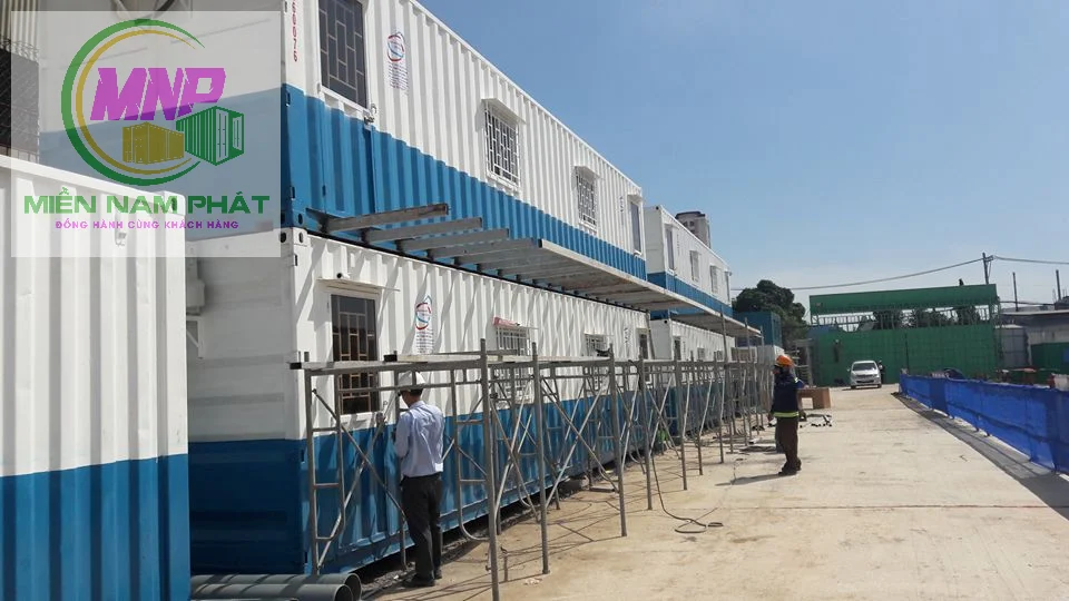 Container văn phòng đặt tại khuôn viên nhà máy sản xuất
