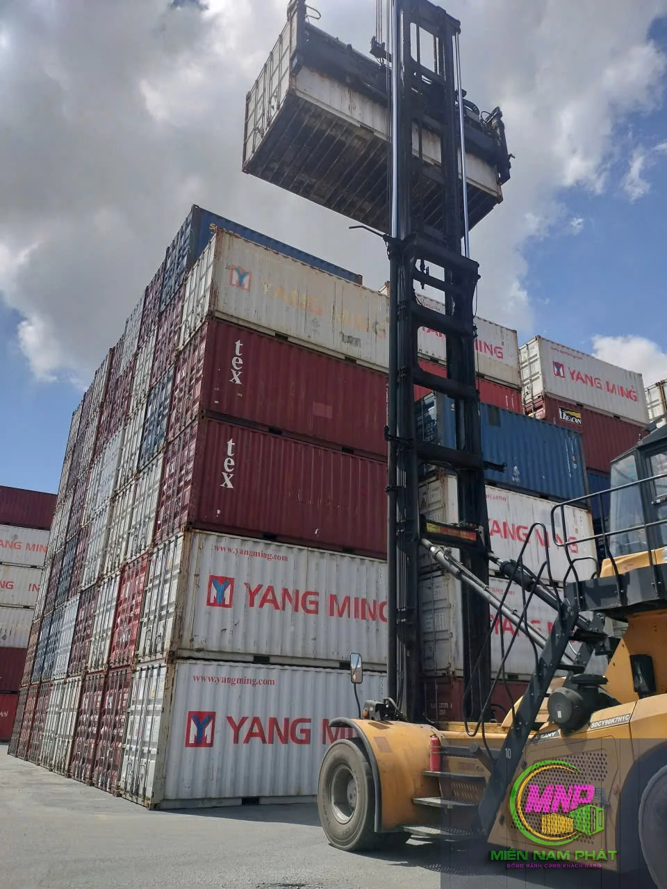 Khu vực Long Thành Đồng Nai nhu cầu thuê container tăng